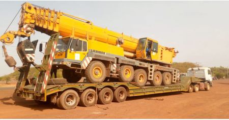 Guam customers Praised the Lowboy Gooseneck Trailer: Flexible Folding & Heavy Loading! 