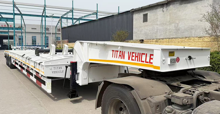 3 Axle Low Bed Trailer Truck for Sale in Guam