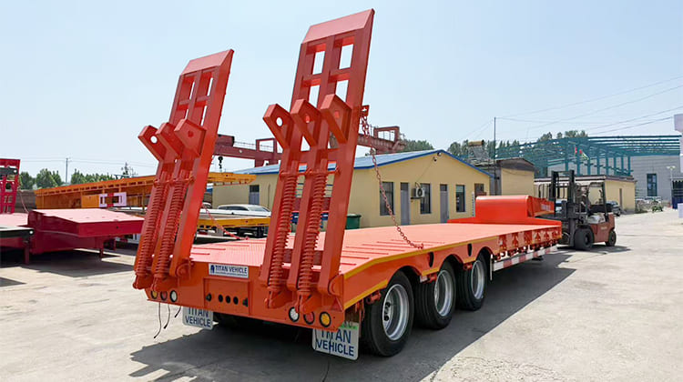 3 Axle Lowbed Trailer for Sale in Guam