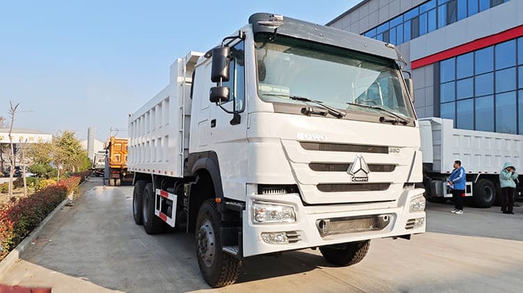 Howotruck 10 Wheeler Used Dump Trucks for Sale in Guam Agana
