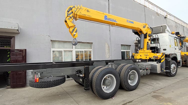 howo crane truck
