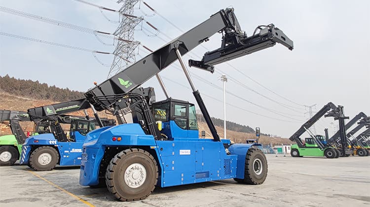 containerreachstacker