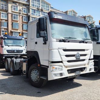 Sinotruk Howo 400 Truck Head